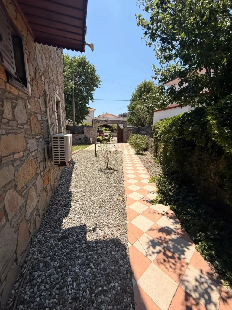 Castle 34