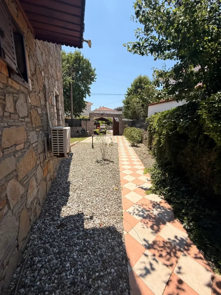 Castle 37